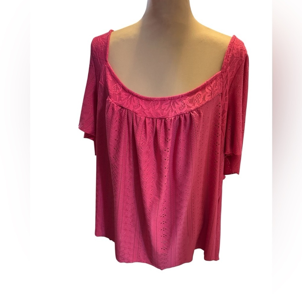 SHEIN Curve Plus Women’s Pink Square Neck Top Flowers on Neckline Size 24-26 NWT - Picture 1 of 10